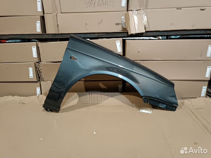 Крыло правое Лада приора цвет Борнео 633