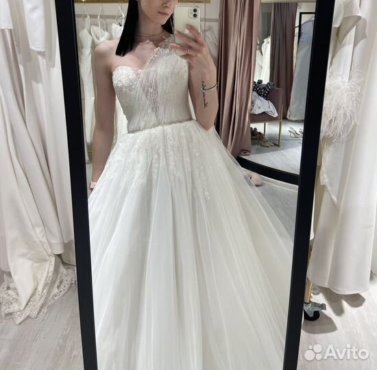 Свадебное платье 42