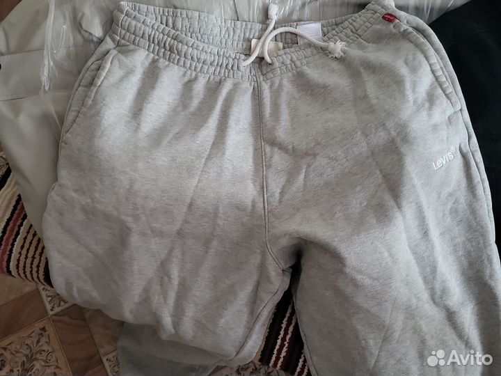 Жестяная банка для консервирования