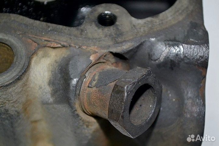 Головка блока цилиндров scania R-series (01.04)