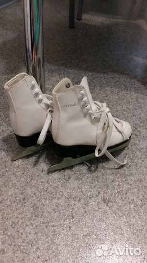 Коньки фигурные