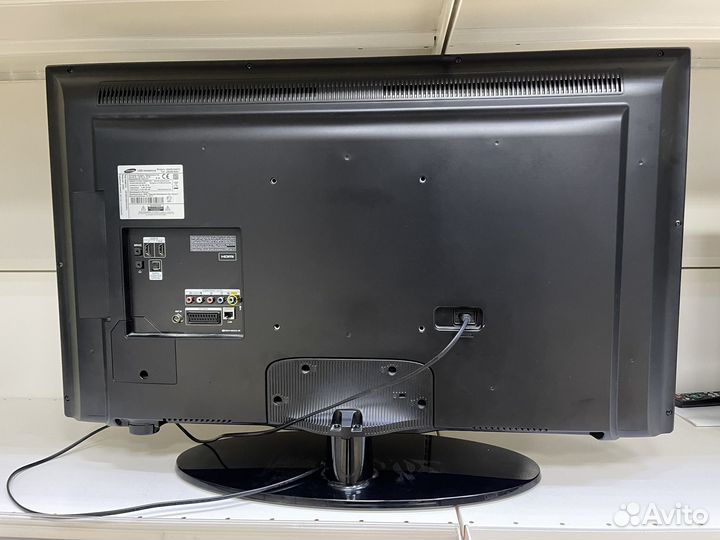 Телевизор Samsung UE40EH5007K