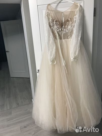 Свадебное платье 50