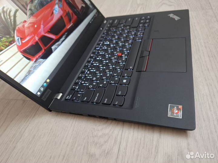 ThinkPad T14s Ryzen 5 12 потоков 16GB сенсорный