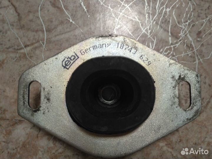 Прокладка выпускного коллектора оригинал VAG