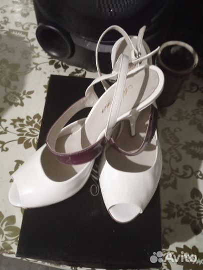 Босоножки женские 41 размер