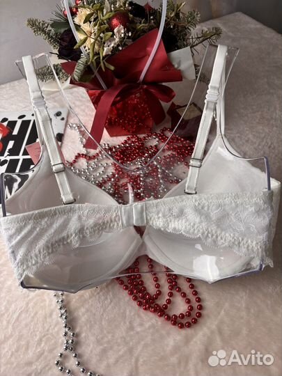 Бюстгальтер новый 90C Hunkemoller белый