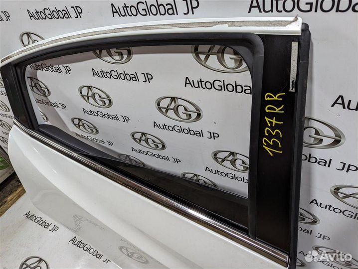 Дверь задняя правая Honda Vezel