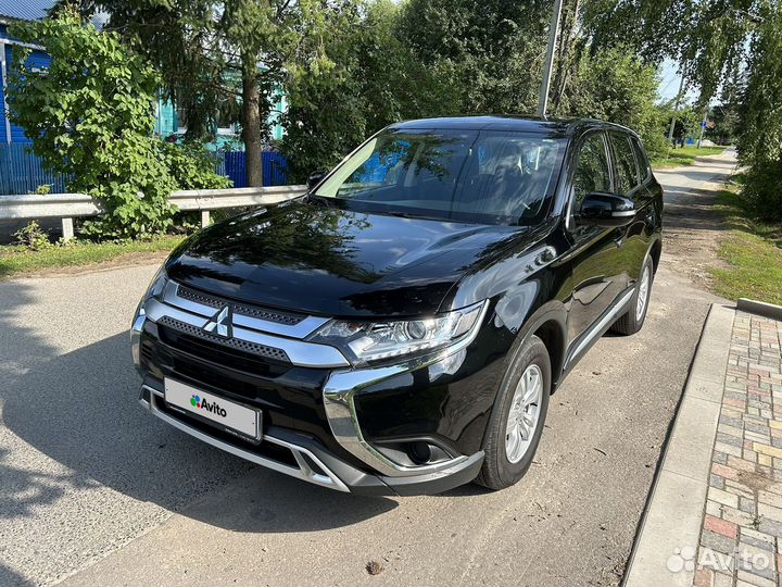 Mitsubishi Outlander, 2019