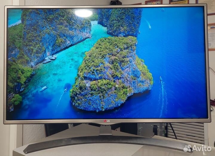 Ж/К телевизор LG 42LA615V