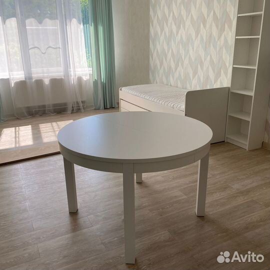 Письменный стол IKEA