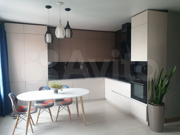 Аукцион: 3-к. квартира, 82 м², 24/24 эт.