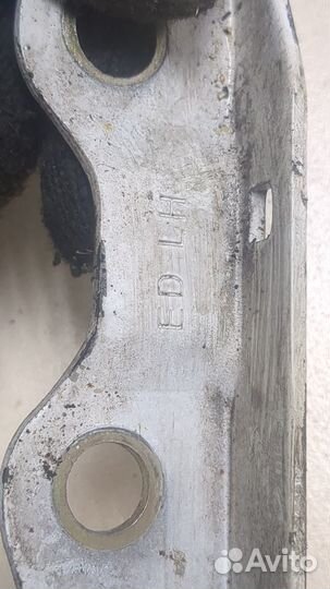 Петля капота левая киа Ceed