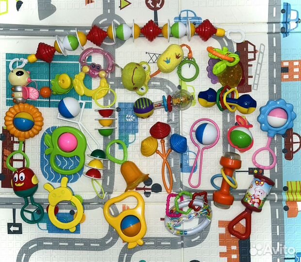 Детские игрушки до 1 года пакетом