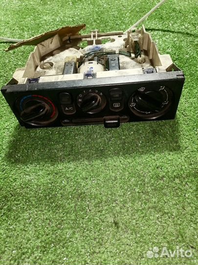 Блок управления отопителем Mazda 626