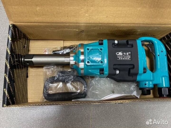 Пневматический ударный гайковерт грузовой