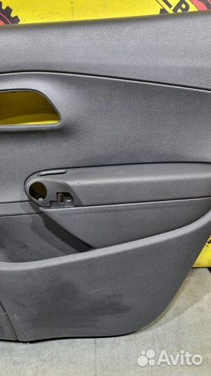 Обшивка двери задняя правая Volkswagen Polo MK5