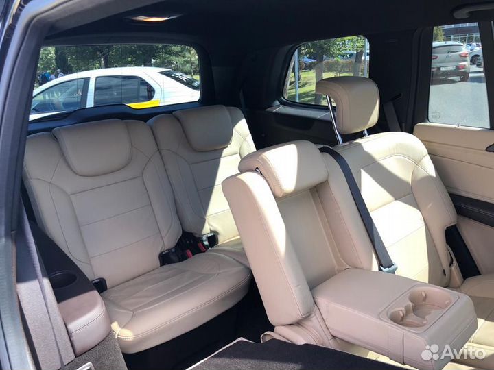 Аренда Mercedes GLS с водителем