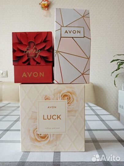 Подарочные коробки