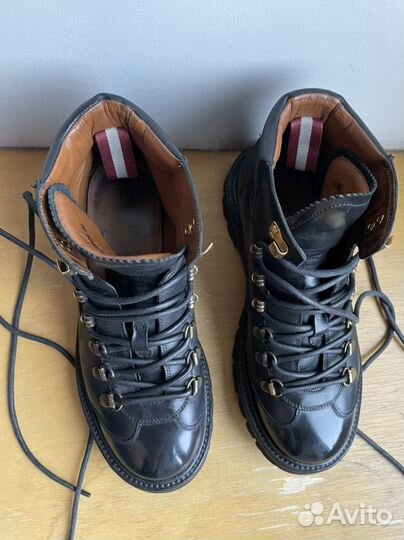 Ботинки женские Bally 36