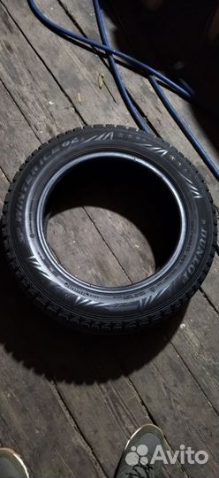 Dunlop SP Winter Ice 02 185/60 R15 88T