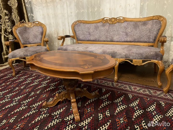 Румынский холл мона лиза