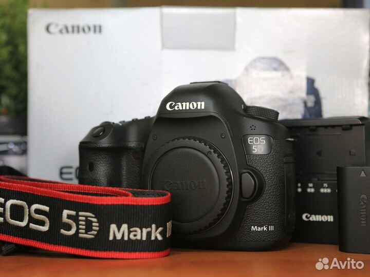 Canon 5D Mark III (идеал, комплект, пробег 547 кад