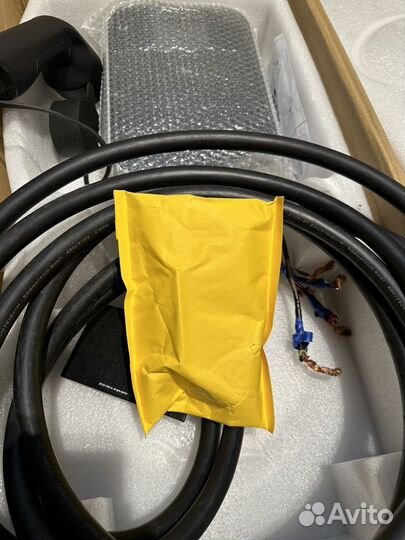 Зарядная станция для электромобилей 22 кВт Type 2