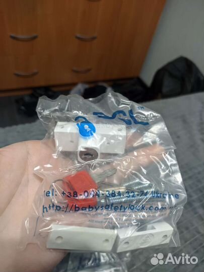 Детские замки на пластиковые окна