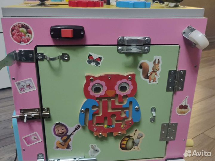 Бизиборд куб