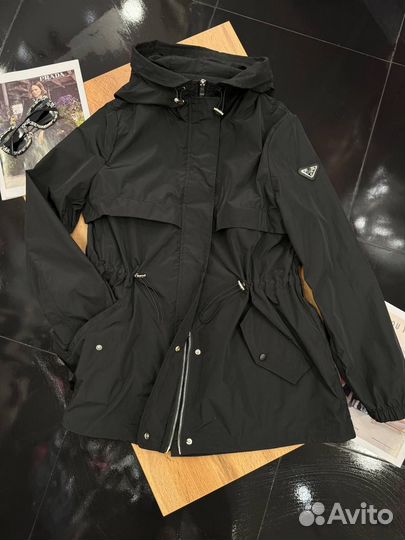 Ветровка prada