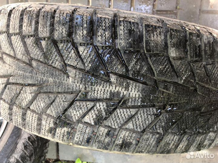 Winter Tact Snow + Ice 215/55 R17 98