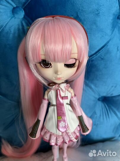 Кукла Pullip/Пуллип Hatsune Miku Sakura розовая