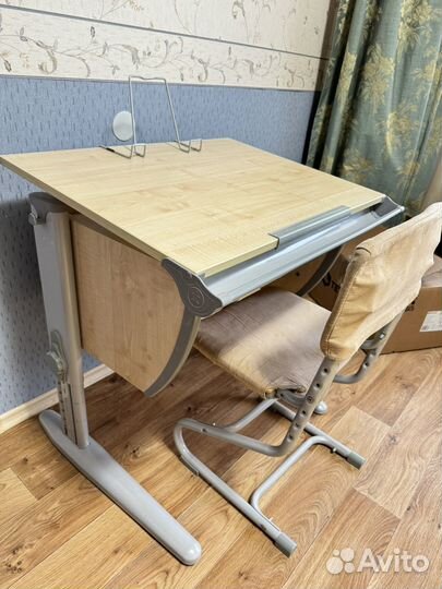 Письменный стол для школьника