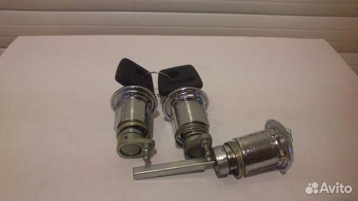 Выключатель замка двери Г2705 (личина в сб.) (3шт