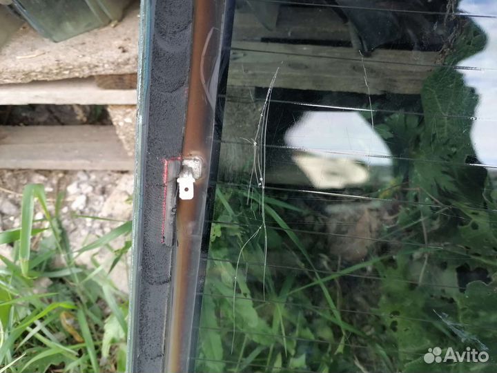 Стекло заднее лобовое dodge neon 2