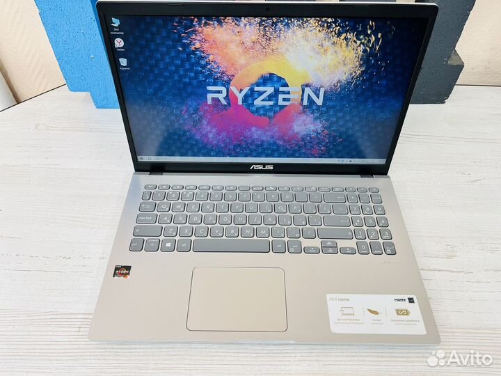 Новый ноутбук Asus Ryzen 3