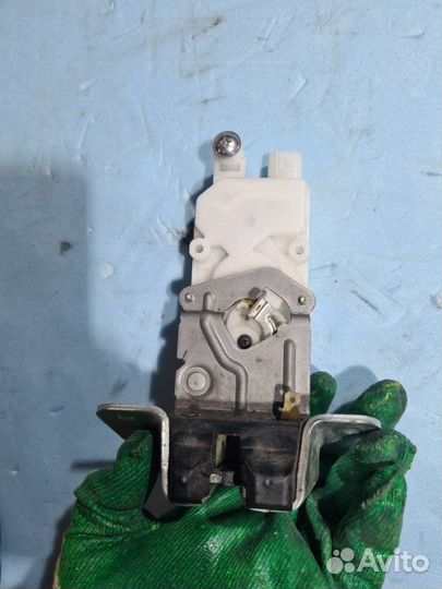 Замок багажника Mitsubishi Outlander XL 2008