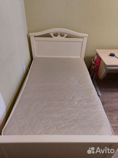 Детская кровать от 3 лет с матрасом бу