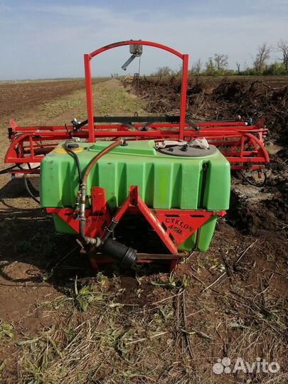 Опрыскиватель навесной бу 400л