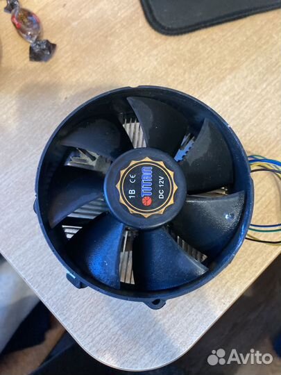 Кулер процеccорный intel