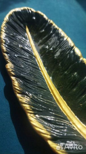 Перо из эпоксидной смолы