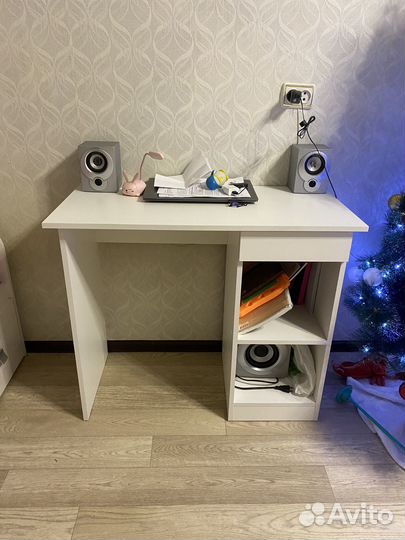 Стол