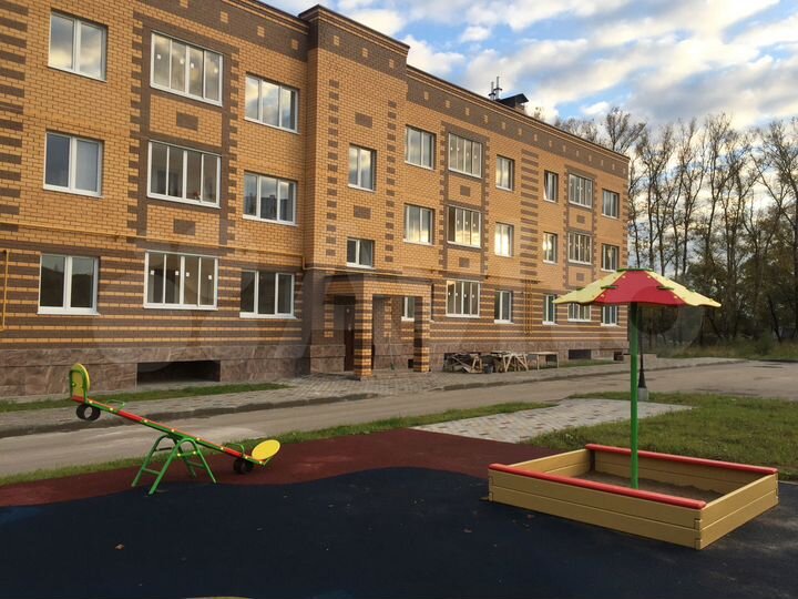 2-к. квартира, 52,9 м², 1/3 эт.