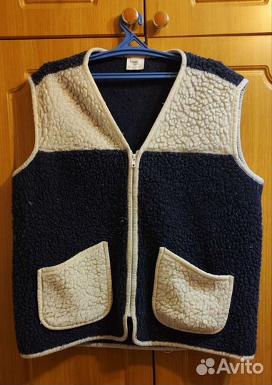 Жилет шерстяной