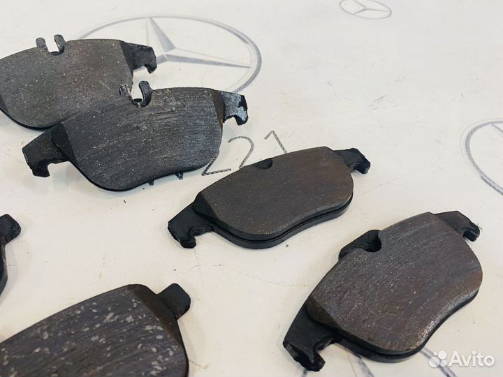 Колодки тормозные перед зад Mercedes-Benz