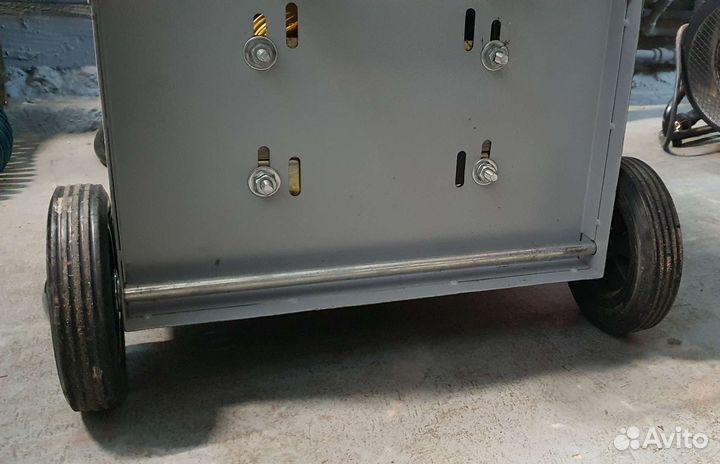 Пускозарядное устройство 12 24 вольт