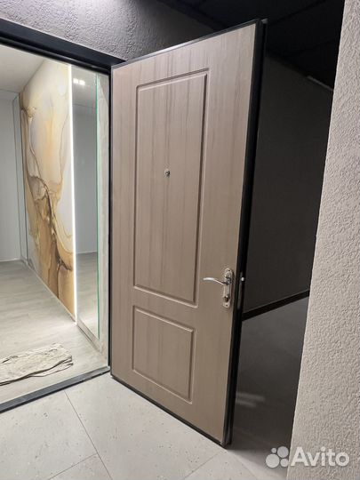 Дверь входная