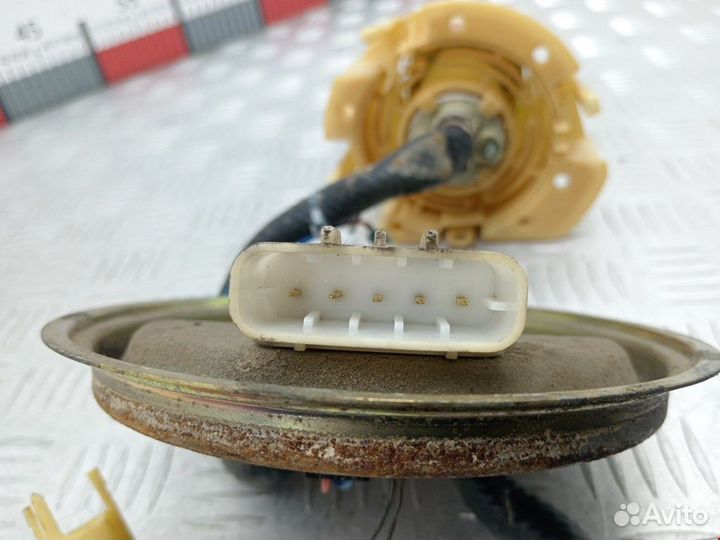 Насос топливный Opel Tigra 1998