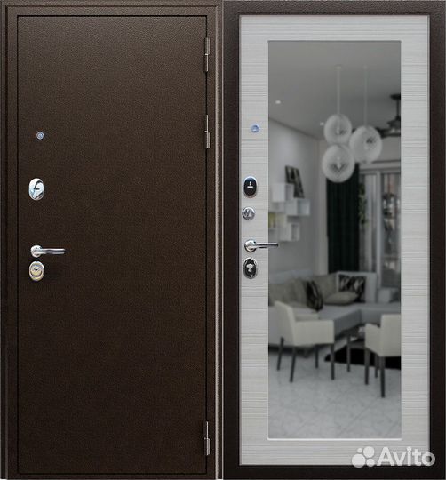 Входная дверь с зеркалом